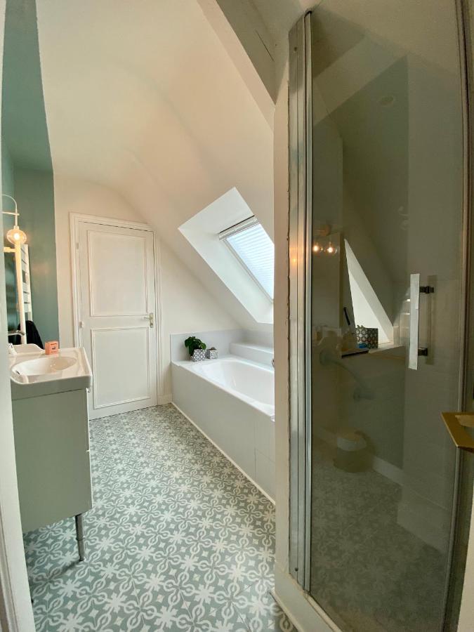 L'Hirondelle - Maison Au Coeur Des Chateaux Mosnes Екстер'єр фото